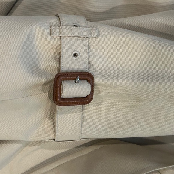 Vintage 1980s Mint Condition Burberrys’ Long Trench Coat Size 4 PETITE - Picture 6 of 7